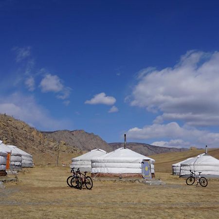 My Mongolia Eco Ger Camp Hotel Nalayh Exterior foto
