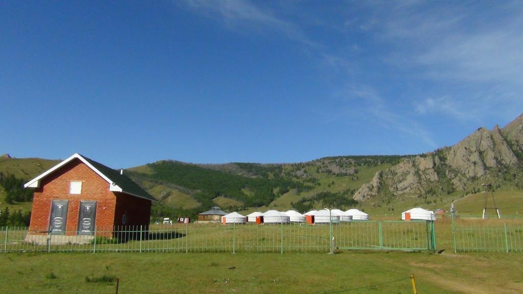 My Mongolia Eco Ger Camp Hotel Nalayh Exterior foto