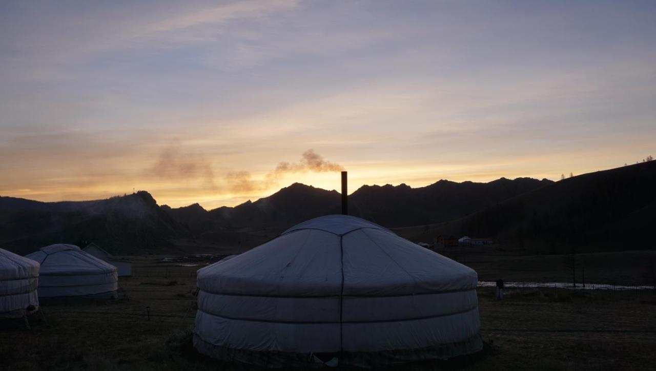 My Mongolia Eco Ger Camp Hotel Nalayh Exterior foto